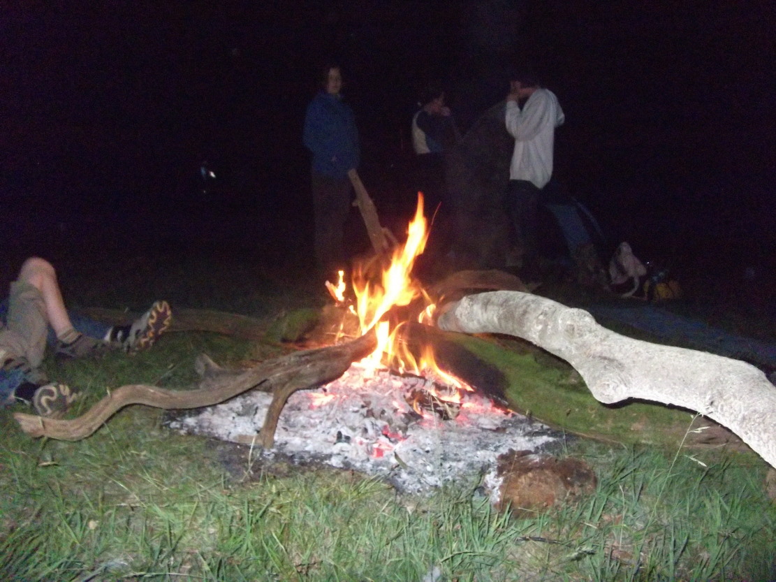 [Bild: lagerfeuer.JPG]